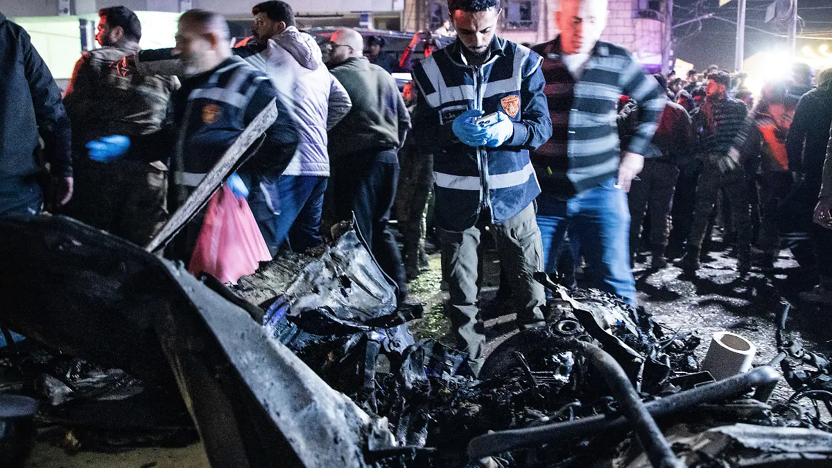 Coche bomba en Siria (1)